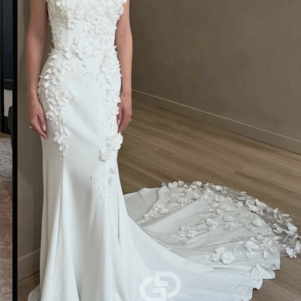 Chic Strapless White Floral Dress